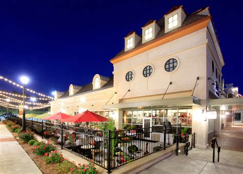 little rock promenade restaurants.